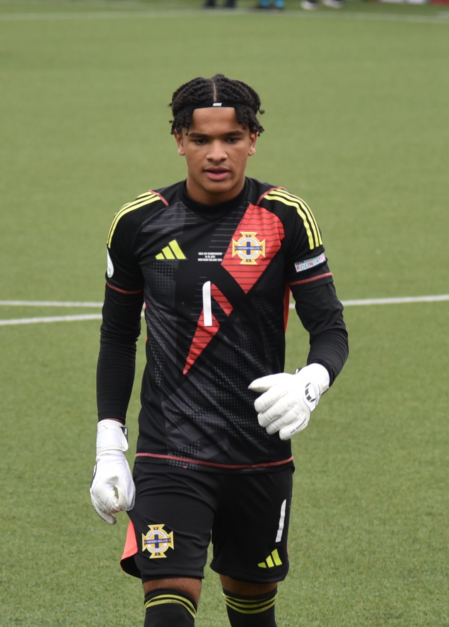 Manchester City, Pierce Charles'ı Transfer Etti
