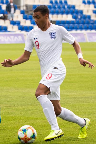 Lewis Dobbin Southampton'a Transfer Oldu