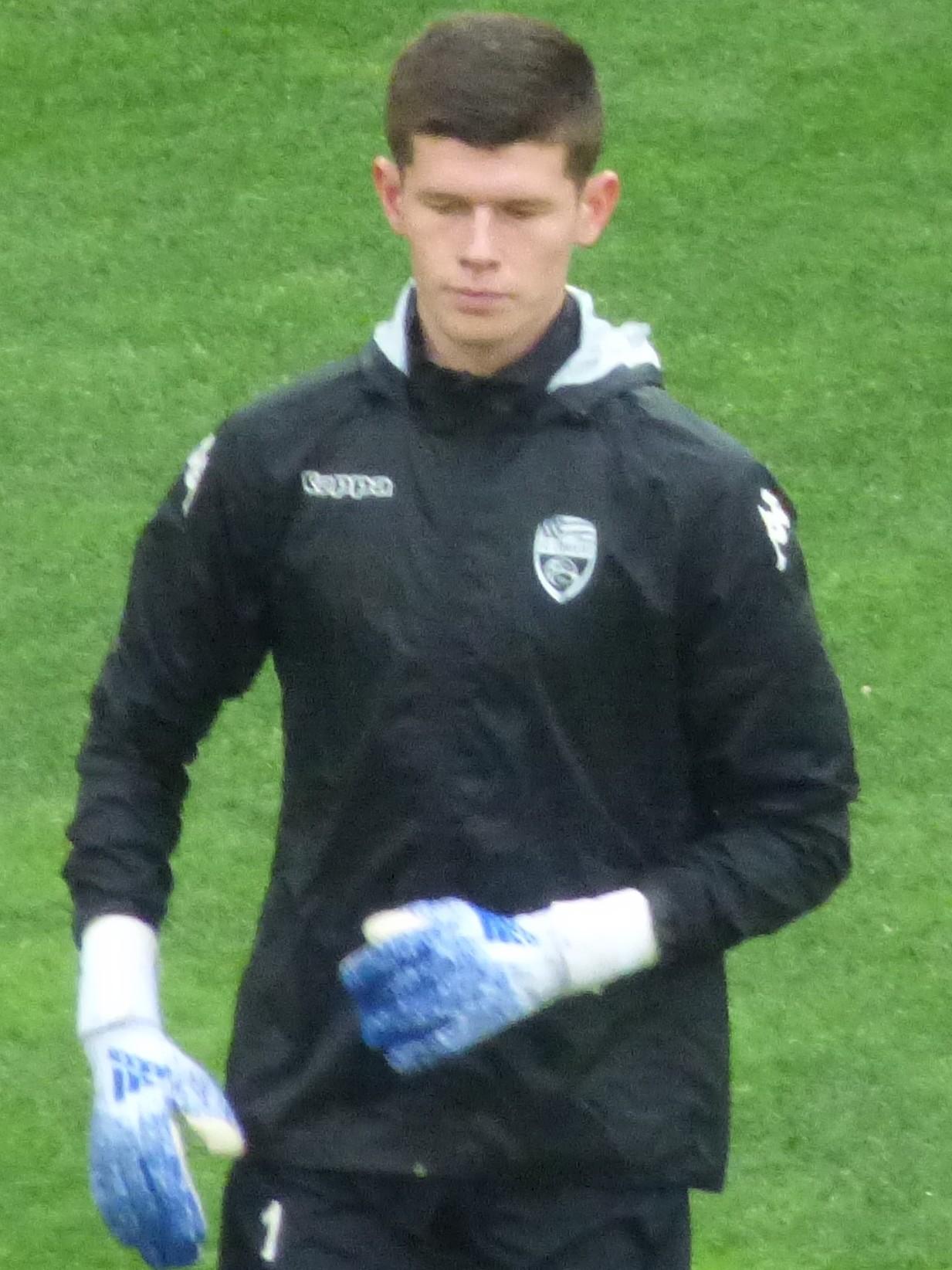 Illan Meslier Arsenal'da: Transfer Tamamlandı